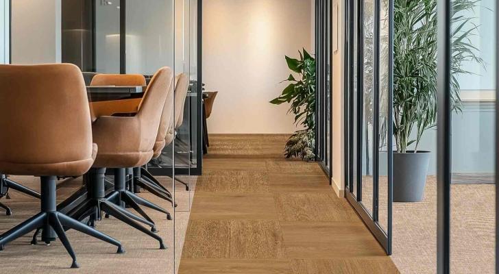 Creation Saga 1563 Gentlemen Cream 1560 Tamo Dainty