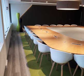 sham-vip_moquette-job-retail