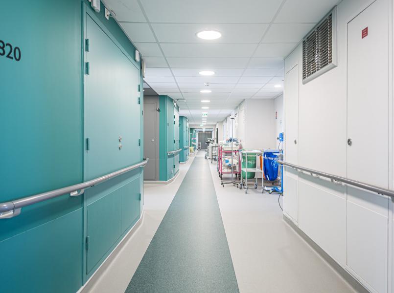 sol-couloir-hopital-gerflor