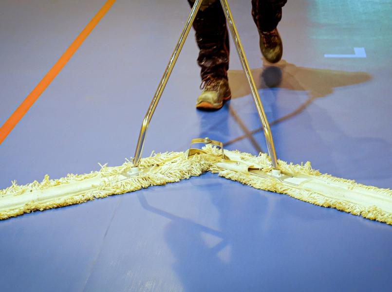 nettoyage sol sportif