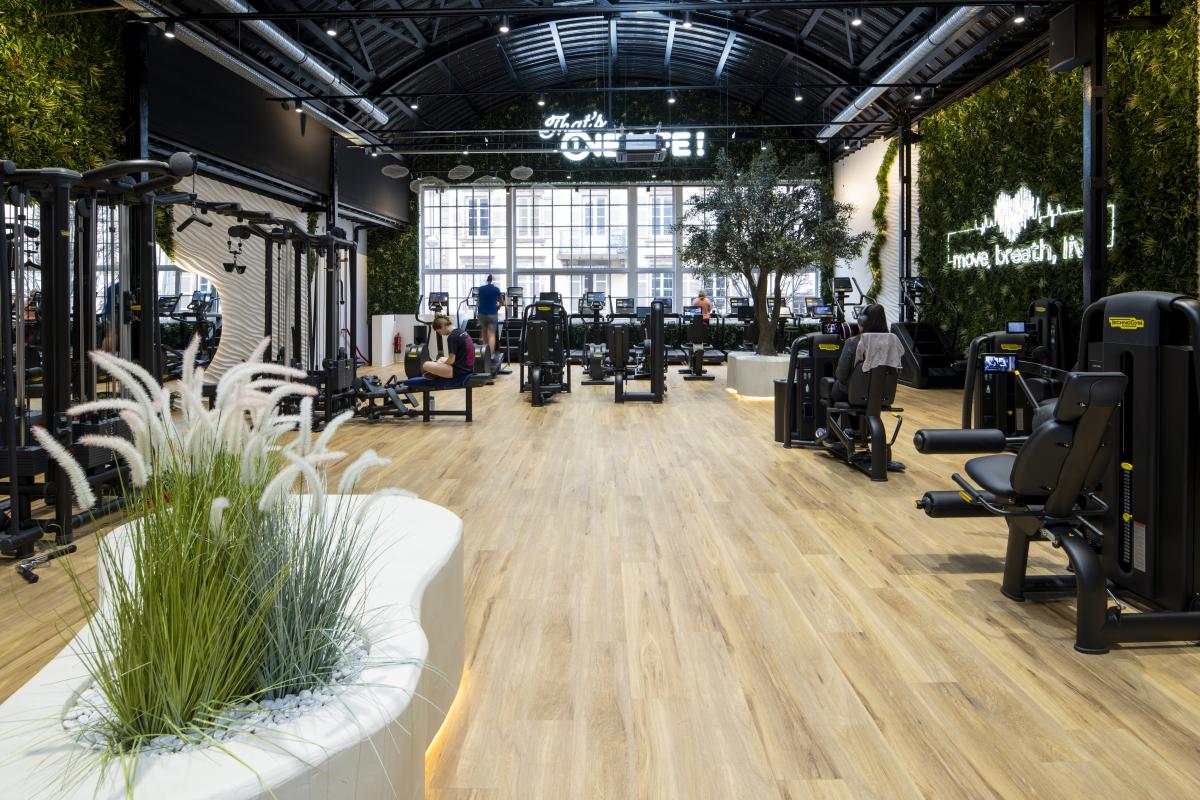 salle de sport one fitness creation 70