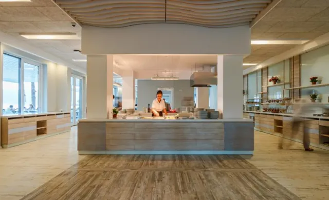hotel restaurant buffet